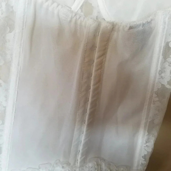 VINTAGE La Vie En Rose Satin Lace Bustier Corset White  36B - Picture 6 of 12
